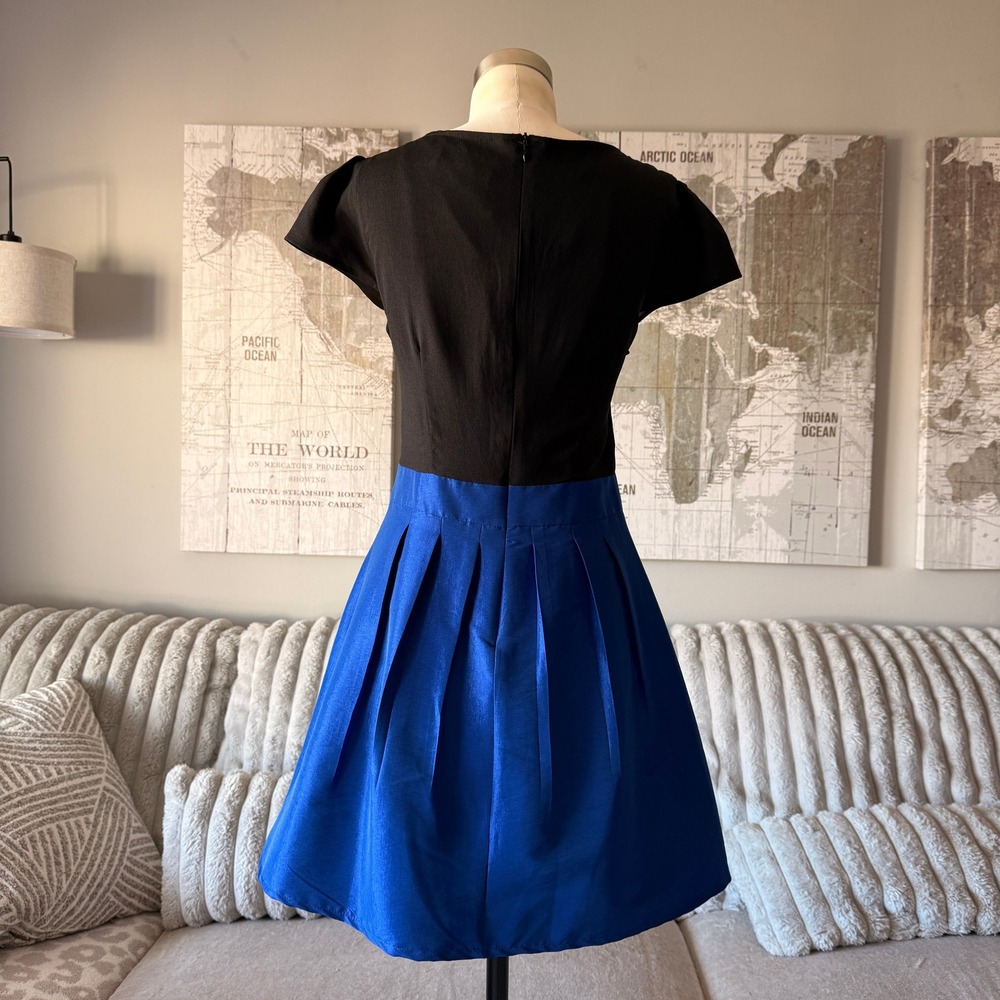Vintage Annabelle‎ Women's Black Blue Bow Pleated Fit Flare Dress Medium - Picture 4 of 6